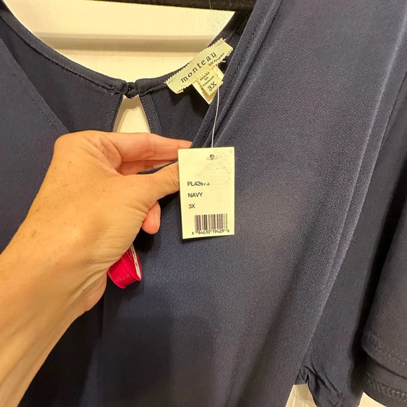 Monteau Navy Jumpsuit w adorable adjustable belt - Picture 2 of 5